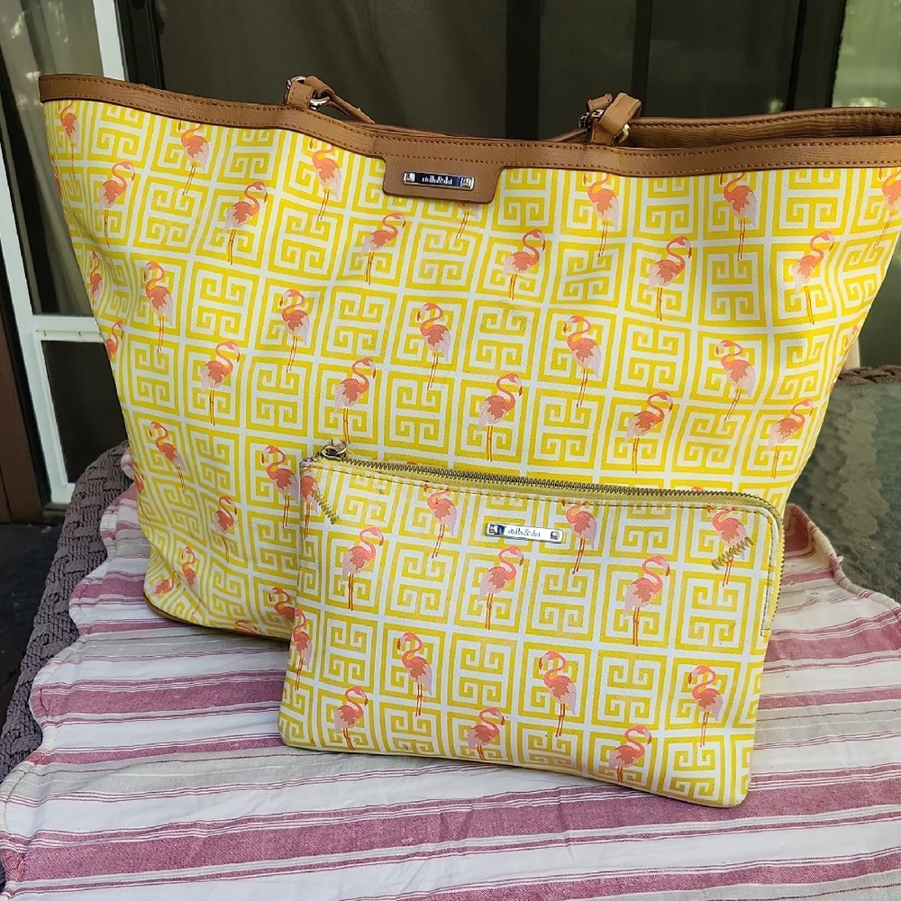 Stella & Dot Beach Flamingo Yellow and Brown Geometric Tote w/ matching case